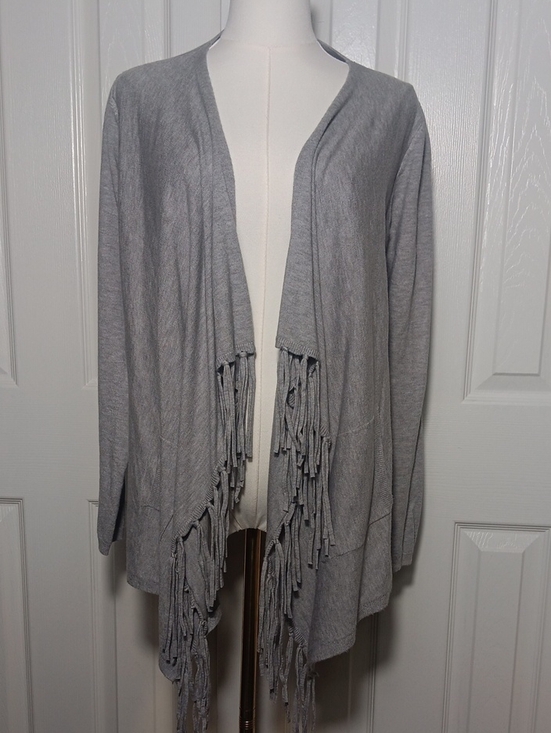 Vila Milano Sweaters - NWT Vila Milano Heather Grey Fringe Open Front Cardigan W/ Pockets - Size Small